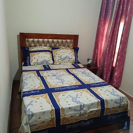 Studio Meublee 1 Chambre Etoug Ebe Яунде Екстер'єр фото